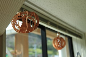 シンデレラのオーナメント　蓑虫　龍神村アート　龍神温泉